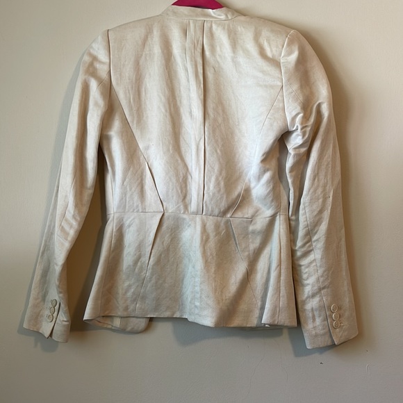 Blazer - Picture 2 of 2